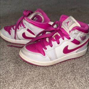 Nike Kids White & Pink Mid-Top Sneakers